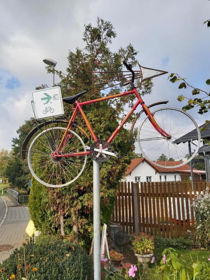 Hotel Garni Und Apartments Zur Krone ヒルポルトシュタイン エクステリア 写真