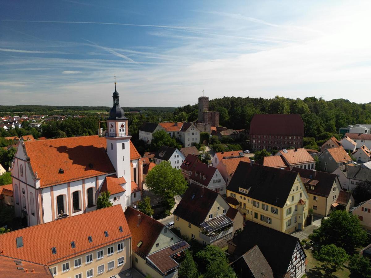 Hotel Garni Und Apartments Zur Krone ヒルポルトシュタイン エクステリア 写真