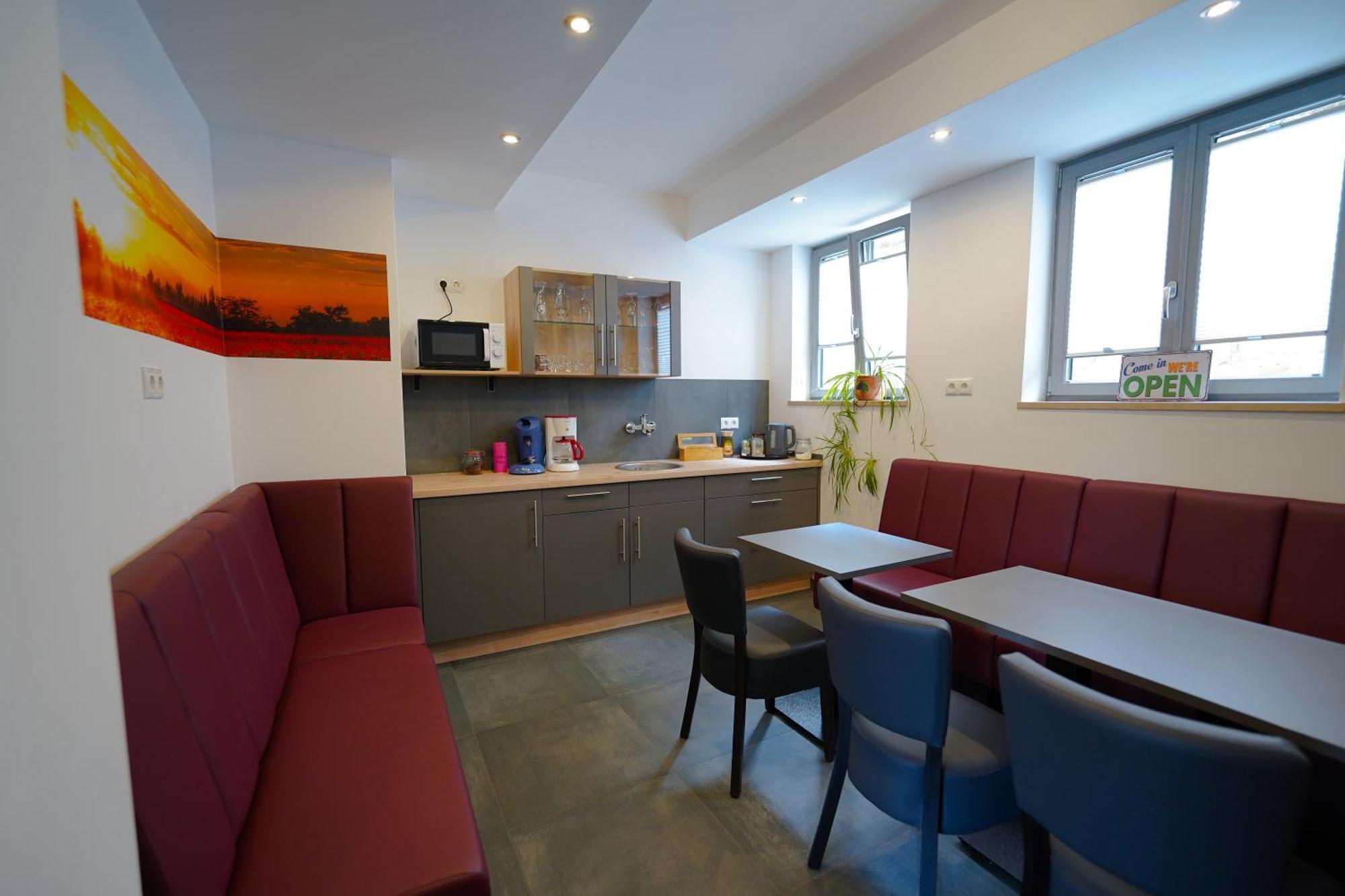 Hotel Garni Und Apartments Zur Krone ヒルポルトシュタイン エクステリア 写真
