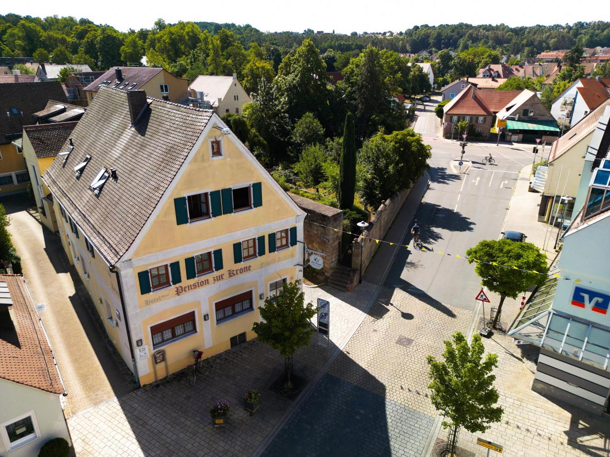 Hotel Garni Und Apartments Zur Krone ヒルポルトシュタイン エクステリア 写真