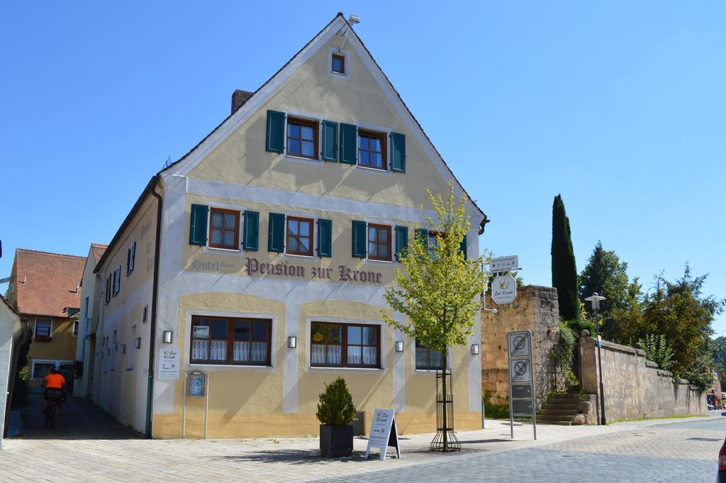 Hotel Garni Und Apartments Zur Krone ヒルポルトシュタイン エクステリア 写真
